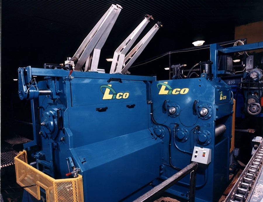 Lico Machinery DEB Series optimized gang edgers, infeed section