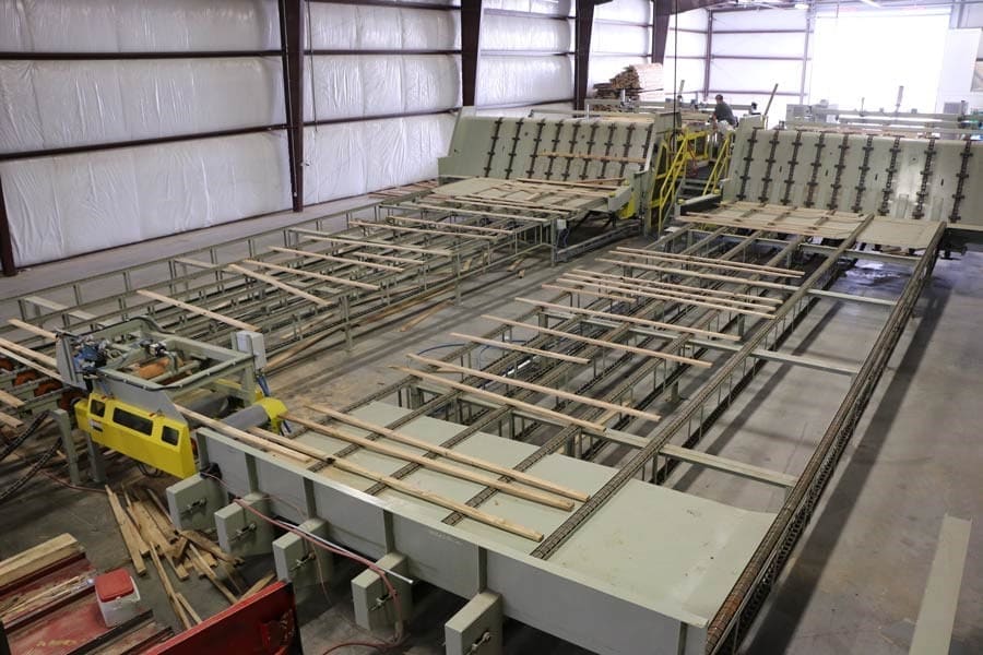 Lico Machinery Stackers optimized stacking systems, saw and drive section